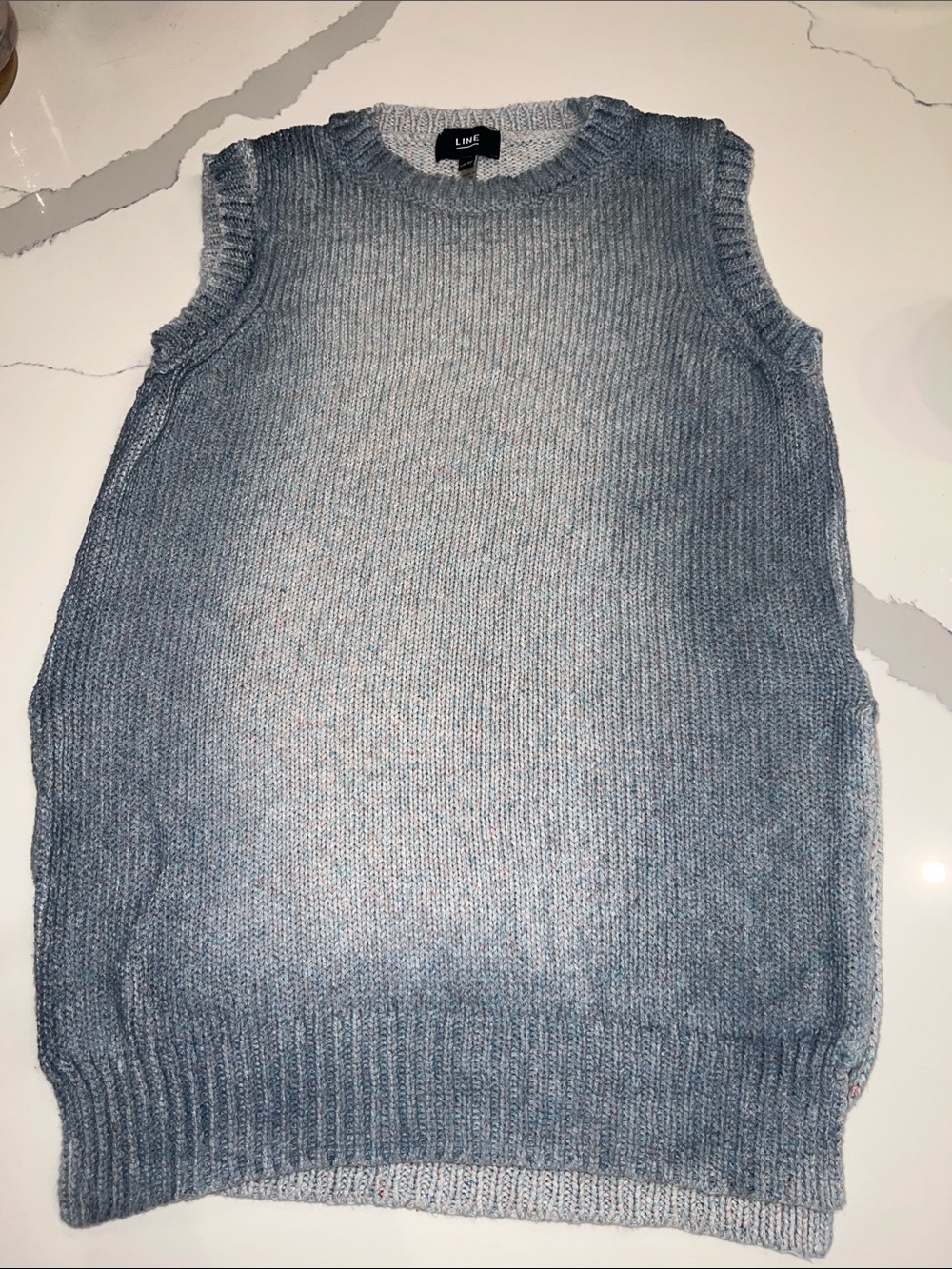 Line Sleeveless Knit Sweater Vest